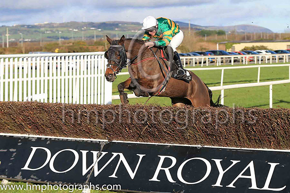 01st Pack Your Bags and P T Enright ( 11 , orange and green hoops ) Trainer - R Tyner , Owner - John P McManus