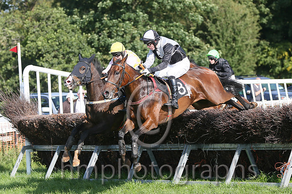 1st Ballycash ( 8 , black  white qtrd )  Derek O'Connor ( Trainer: Colin S McKeever )