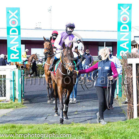 01st Stranger Danger and J C Gainford7 ( 3 , purple, pink star ) Trainer - Mrs D Foster , Owner - James W Power