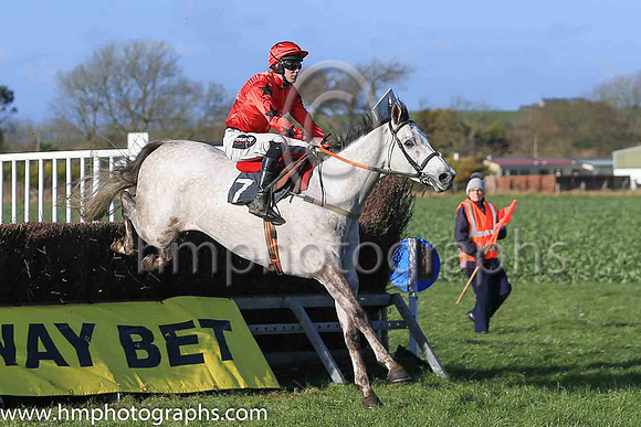 OHZARK (GB) and H D Dunne ( 7 , RED; red sleeves,black stars; red cap,black star ) Trainer: Liam Kenny,, Owner : Dunne, Harley D.
