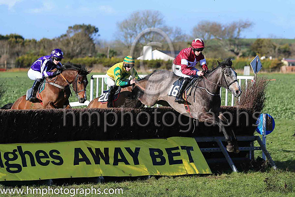 01st Hell's Canyon and Barry O'Neill (16, maroon, white star), Trainer: Colin Bowe , Owner Gigginstown House Stud