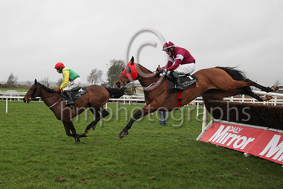 01st Roi Des Francs and C Brassil ( 1 , maroon, white star, white armlets.maroon cap, white star ) Trainer - G Elliott , Owner - Gigginstown House Stud