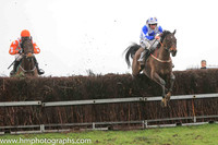 01st CREAM SPARKLES and B O'Neill ( 1 , WHITE,royal blue star; white sleeves,royal blue diabolo; white cap,royal blue stars ) Trainer: D.M. Christie , Owner : O'Connor, Michael P.