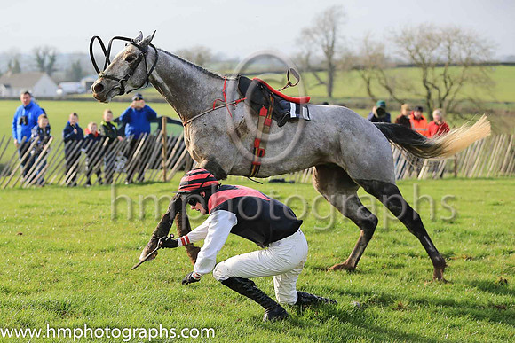 CINQ FRANK (FR) and P C Bannon ( 11 , BLACK,red chevron; white sleeves; black  red hooped cap ) Trainer: Donal Kinsella , Owner : Donal Kinsella