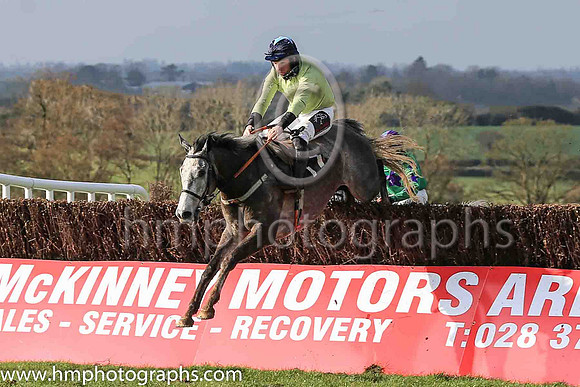 01st SILVER IN DISGUISE (GB) and J J Codd ( 17 , LIGHT GREEN; light green sleeves; light blue cap,light green hoop ) Trainer: Alan Ahern , Owner : Partnership Clondun