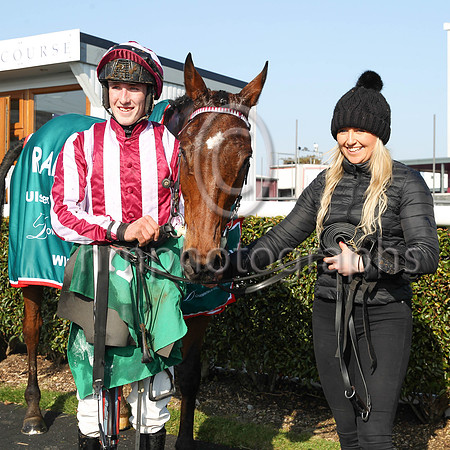 01st Space Cadet and Mr B W Harvey 7 ( 11 , red and white stripes ) Trainer - G O'Loughlin , Owner - C Jones