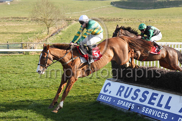 01st Golden Sunset and S D Torrens 7 ( 5 , orange and green hoops ) Trainer - N Madden , Owner - John P McManus