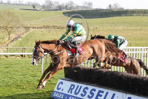01st Golden Sunset and S D Torrens 7 ( 5 , orange and green hoops ) Trainer - N Madden , Owner - John P McManus