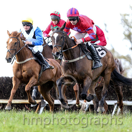 01st Without Wings ( 6 ) and M J O'Hare - Trainer : Liam Lennon - red, purple cross
