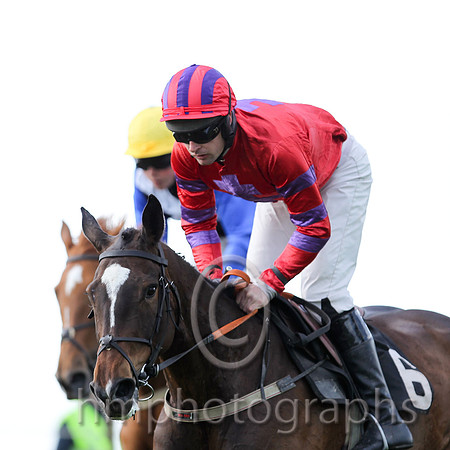 01st Without Wings ( 6 ) and M J O'Hare - Trainer : Liam Lennon - red, purple cross