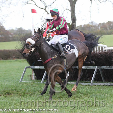 02 Loughnagall and A Murphy - - 02nd (12 ,maroon, maroon emerald green stripes sleeves ) Trainer - Ciaran M Murphy