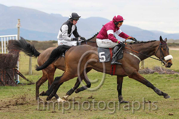 06 Ram & J J Codd - Fell (5, maroon, white star ) - FT8E0742-26