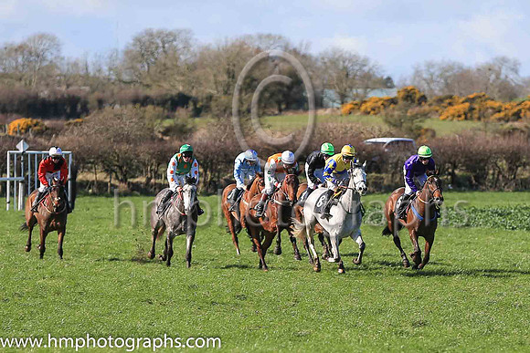 01st HEARTBREAK KID and B O'Neill ( 5 , PURPLE; green cap ) Trainer: Colin Bowe , Owner : Walsh, Brendan P.