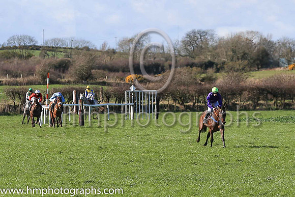 01st HEARTBREAK KID and B O'Neill ( 5 , PURPLE; green cap ) Trainer: Colin Bowe , Owner : Walsh, Brendan P.