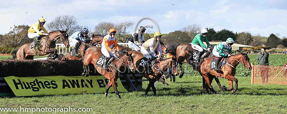 01st MR HENDRICKS and B O'Neill ( 22 , EMERALD GREEN,red seams; emerald green sleeves,red seams; white cap ) Trainer: Kate Harrington,, Owner : Kate Harrington