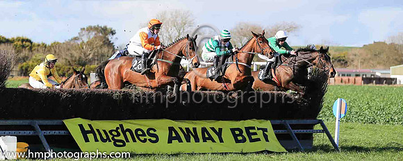 01st MR HENDRICKS and B O'Neill ( 22 , EMERALD GREEN,red seams; emerald green sleeves,red seams; white cap ) Trainer: Kate Harrington,, Owner : Kate Harrington