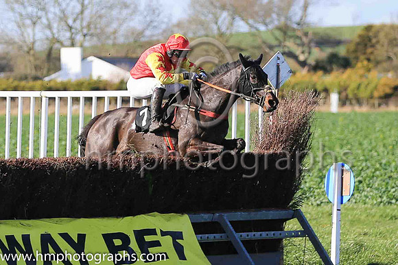 01st DAENERYS STORMBORN and R James ( 7 , RED,yellow star; yellow sleeves,red stars; red cap,yellow star ) Trainer: D.M. Christie,, Owner : Karen Barry Eoin G.