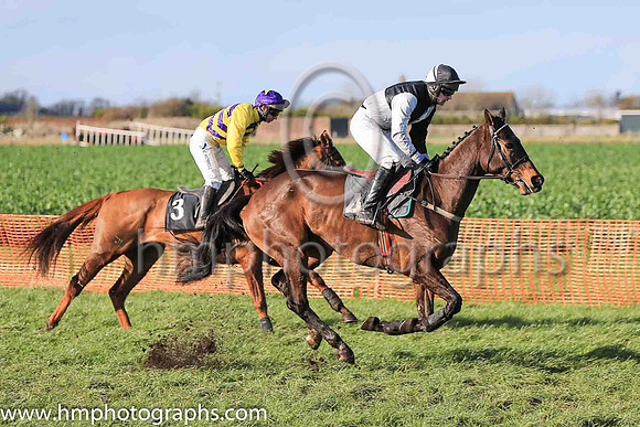 01st DECOR IRLANDAIS (FR) and N McParlan ( 3 ,Antrim (H) - YELLOW,purple chevrons; yellow sleeves; purple cap,yellow star ) Trainer: Noel C. Kelly , Owner : Shauna Kelly