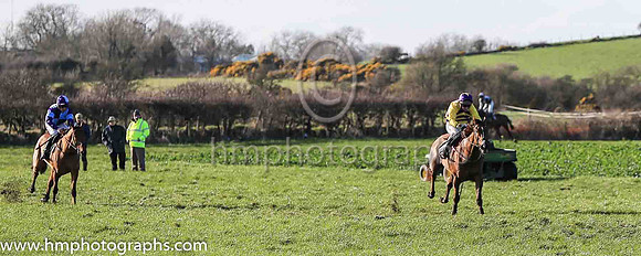 01st DECOR IRLANDAIS (FR) and N McParlan ( 3 ,Antrim (H) - YELLOW,purple chevrons; yellow sleeves; purple cap,yellow star ) Trainer: Noel C. Kelly , Owner : Shauna Kelly