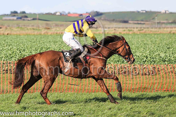 01st DECOR IRLANDAIS (FR) and N McParlan ( 3 ,Antrim (H) - YELLOW,purple chevrons; yellow sleeves; purple cap,yellow star ) Trainer: Noel C. Kelly , Owner : Shauna Kelly