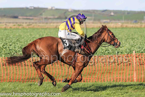 01st DECOR IRLANDAIS (FR) and N McParlan ( 3 ,Antrim (H) - YELLOW,purple chevrons; yellow sleeves; purple cap,yellow star ) Trainer: Noel C. Kelly , Owner : Shauna Kelly