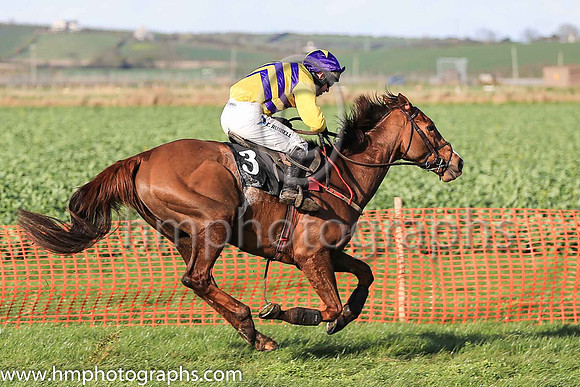 01st DECOR IRLANDAIS (FR) and N McParlan ( 3 ,Antrim (H) - YELLOW,purple chevrons; yellow sleeves; purple cap,yellow star ) Trainer: Noel C. Kelly , Owner : Shauna Kelly