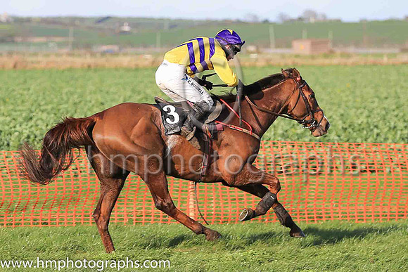 01st DECOR IRLANDAIS (FR) and N McParlan ( 3 ,Antrim (H) - YELLOW,purple chevrons; yellow sleeves; purple cap,yellow star ) Trainer: Noel C. Kelly , Owner : Shauna Kelly
