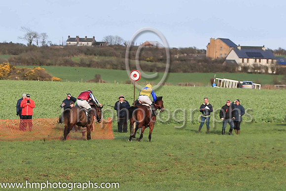 01st DONTGETFOOLEDAGAIN (FR) and S Fitzgerald ( 7 , YELLOW,royal blue star; royal blue sleeves,yellow stars; yellow cap,royal blue star ) Trainer: Shane Hassett , Owner : Jane Davis