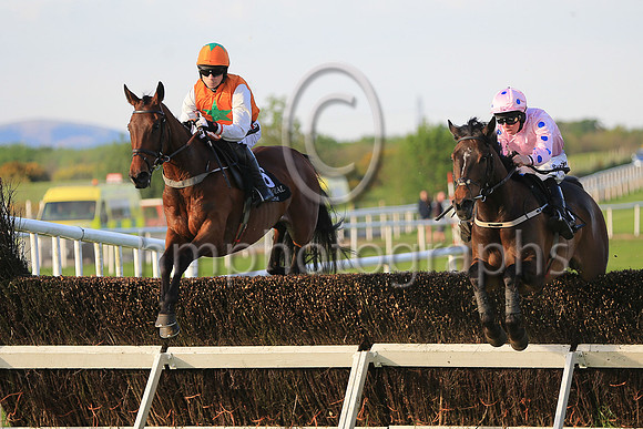 01st Snugsborough Benny and D F O?Regan ( 6 , orange, green star ) Trainer - L P Cusack , Owner - Raymond Loughnane