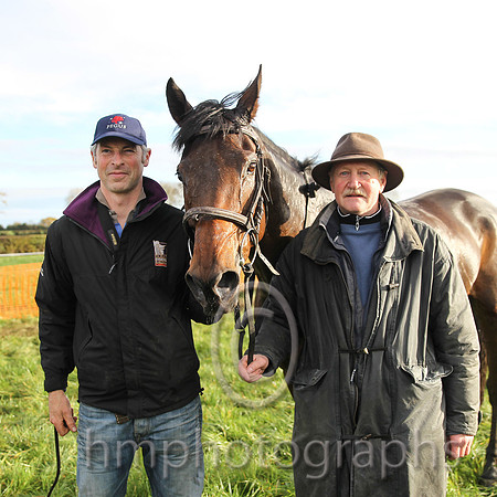 01st BILLY BILLY and B G Crawford ( 2 , BLACK; black,red spots sleeves; black  red hooped cap ) Trainer: S.R.B. Crawford,, Owner : W. Andrew Cromie