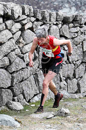 Angela Mudge - Carnethy Hill Running Club -Winner in 1:00:18 - FT8E3607-e