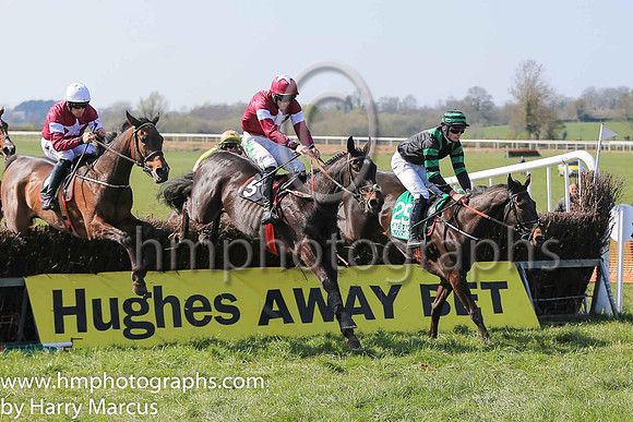 01st DIRECT FIRE and D G Lavery ( 5 , MAROON,white star; maroon sleeves,white armlet; maroon cap,white star ) Trainer: B.R. Hamilton , Owner : Gigginstown House Stud