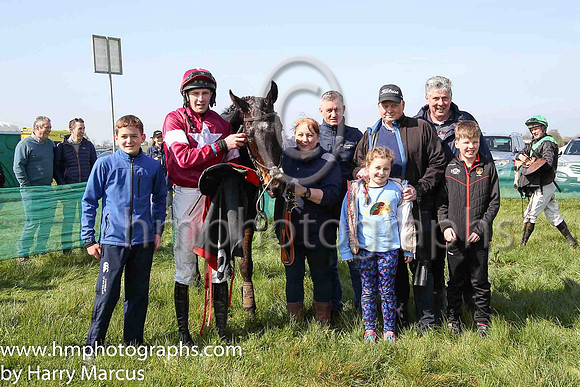 01st DIRECT FIRE and D G Lavery ( 5 , MAROON,white star; maroon sleeves,white armlet; maroon cap,white star ) Trainer: B.R. Hamilton , Owner : Gigginstown House Stud