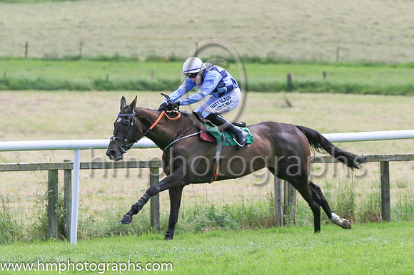 Race 2 Winner Downtown Queen ridden by Conor McNamara, trained by Henry De Bromhead