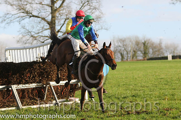 01 Murphys Filly and J J Codd - - 01st (7 ,light green, royal blue sleeves ) Trainer - Aidan Fitzgerald