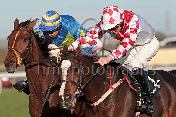 The Real Article , Winner Jockey B J Geraghty -  &  Kalann 2nd , Jockey M Darcy -  CU2D9732-e2