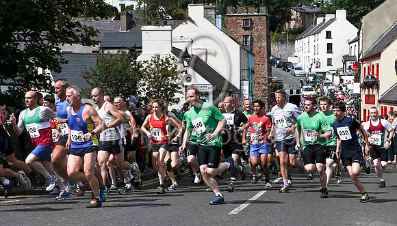 Start of 2011 Lurig Mountain Race - IMG_0035-e