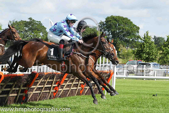 02nd Anna Bunina (FR) and M.M. McDonagh(7) (1 ,light blue, dark blue stars ), Trainer:John C. McConnell , Owner:Ms. Caroline Ahearn