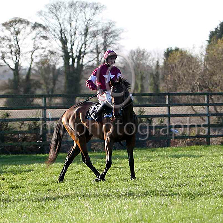 Four Commanders , winner - Jockey D N Russell - FT8E6589-e