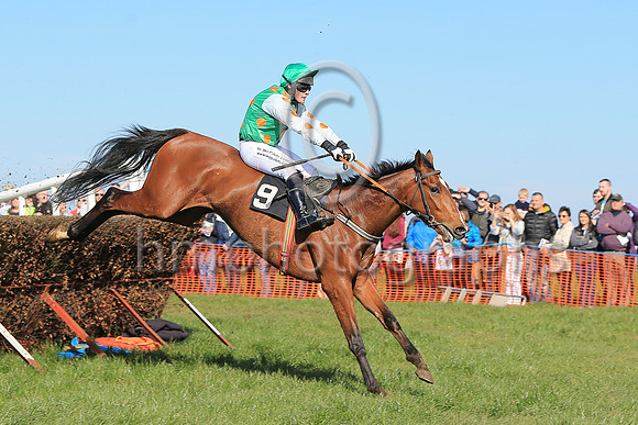 01st SOME MAN and R James ( 9 , EMERALD GREEN,orange spots; white sleeves,orange spots; emerald green cap ) Trainer: Donnchadh Doyle,, Owner : Syndicate Monbeg