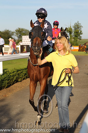 01 Fix It & Caroline Murtagh - winners (5, dark blue, mauve stars ) - FT8E9760