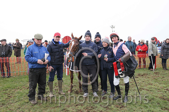 01st CURRENT EXCHANGE and T Donworth ( 5 , DARK BLUE,pink chevron; pink sleeves; pink cap ) Trainer: Gordon Elliott,, Owner : Partnership Kaniz Bloodstock Investments