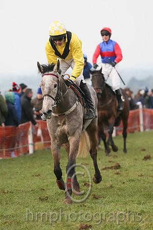 01st SIXTEEN AGAIN and M J O'Hare ( 13 , YELLOW,black chevron; yellow, plain sleeves; white  yellow check cap ) Trainer: B.P. Galvin,, Owner : Noreen Galvin