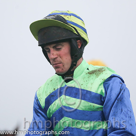 06 Runyon Rattler and Mr J J King - - 06th (10 ,Light green and blue chevrons ) Trainer - P J Rothwell
