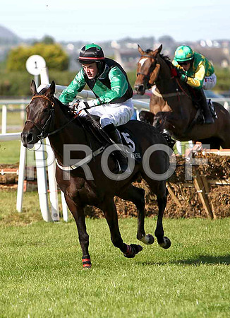 Hepahepa Naeney 4th, Jockey S J Hassett & Soul sista 5th, Jockey S W Jackson - CU2D0101-e2