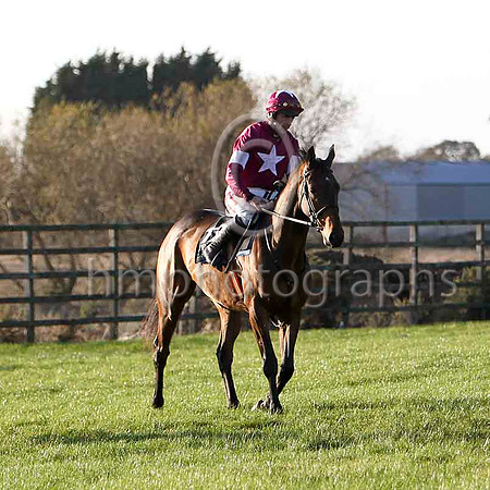 Four Commanders , winner - Jockey D N Russell -FT8E6591-e
