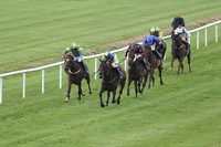 01st Rock On Rosie ( 1 , yellow, royal blue cross sashes ) and Shane Shortall (5) - Trainer : Adrian Brendan Joyce - Owner : Mrs Geraldine Devine