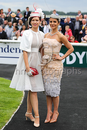 Lorraine O'Sullivan (left) from Limerick winner of the Dubai Duty Free Most Stylish Lady  - Pic 4