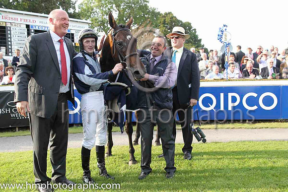 01 Fiesolana and W J Lee - - 01st (1 ,dark Blue, light blue cross sashes ) Trainer - W McCreery