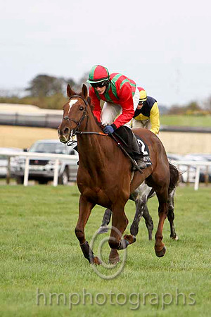 Benefficient & P Townend - Winner (2,emerald green, red striped ) - FT8E7714-e2b